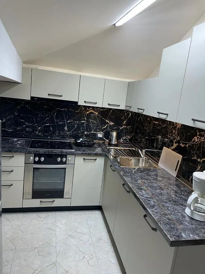Maison Centre Shkoder Apartment