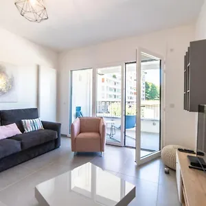  Appartement Close To The Old Town And The France