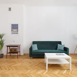  Apartment Stylish Swietojanska By Renters Poland