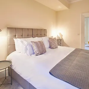  Apartment Host & - The Funky Robin United Kingdom